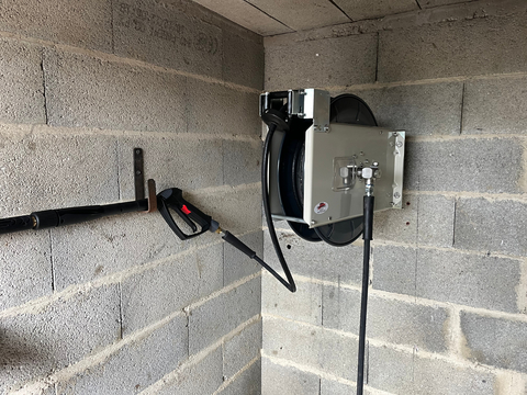 ENROULEUR TEHA 20 M AUTOMATIQUE AVEC CONSOLE PIVOTANTE